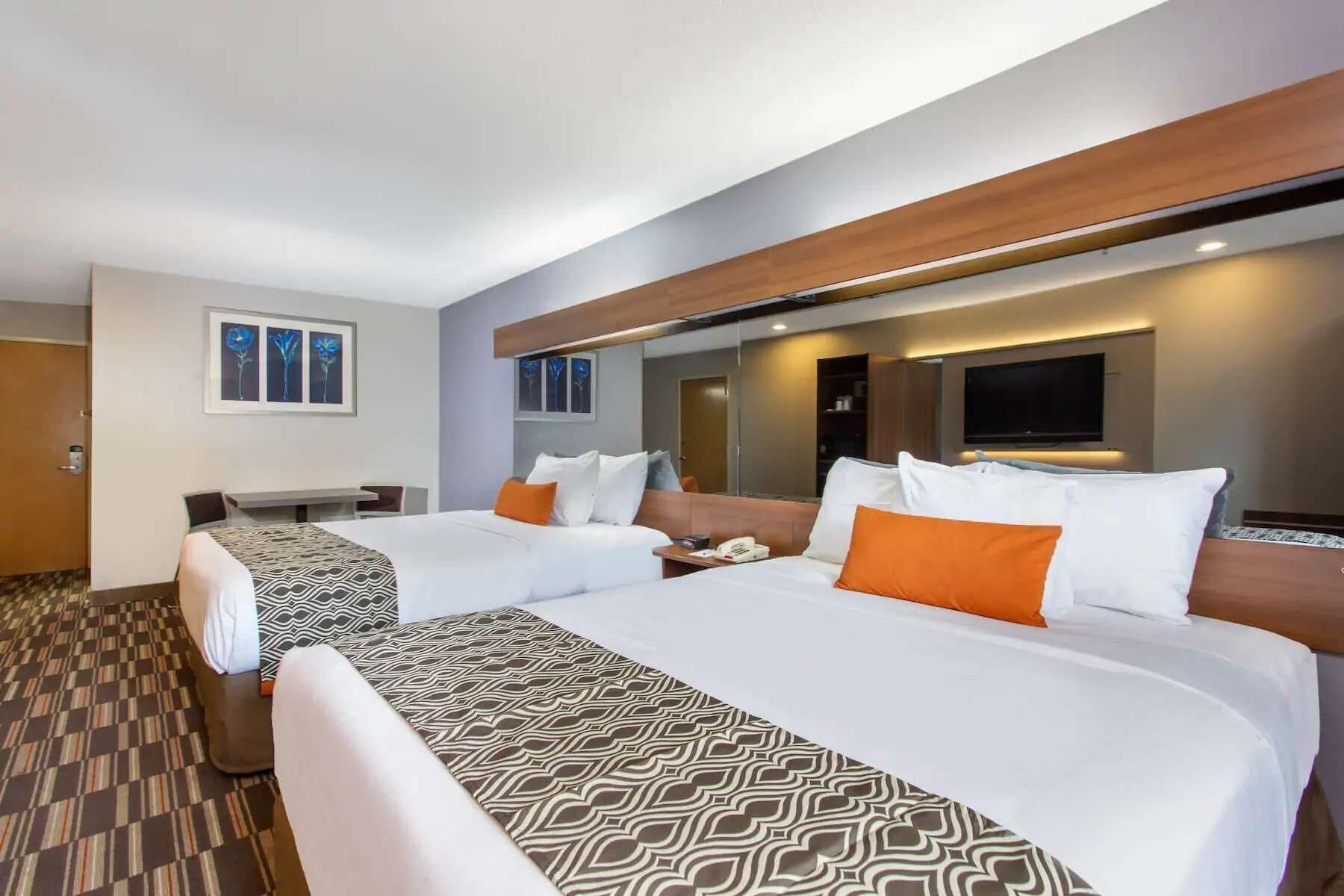 Microtel Inn & Suites By Wyndham Philadelphia Airport Exterior foto